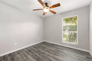 2781 Glen Haven Dr, League City, TX 77573 - Photo 9