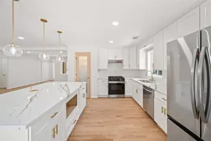 9019 Kapri Ln, Houston, TX 77025 - Photo 11