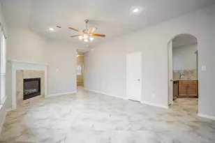 137 Snug Harbor Dr, Conroe, TX 77356 - Photo 5