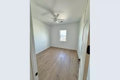 13014 Buccaneer Parkway, Freeport, TX 77541 - Photo 7