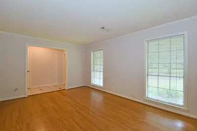 5103 Briarbend Drive, Houston, TX 77035 - Photo 3