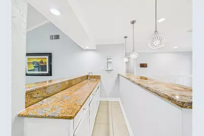 11419 Blackhawk Boulevard, Houston, TX 77089 - Photo 15