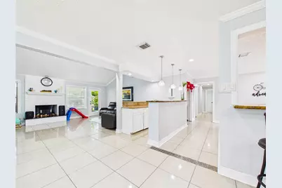11419 Blackhawk Boulevard, Houston, TX 77089 - Photo 17