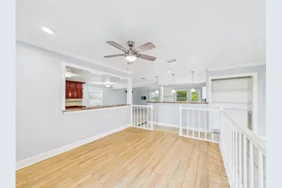 11419 Blackhawk Boulevard, Houston, TX 77089 - Photo 9