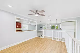 11419 Blackhawk Blvd, Houston, TX 77089 - Photo 9