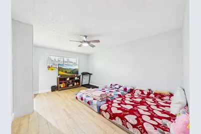 11419 Blackhawk Boulevard, Houston, TX 77089 - Photo 31
