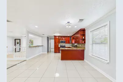 11419 Blackhawk Boulevard, Houston, TX 77089 - Photo 17