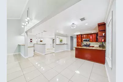 11419 Blackhawk Boulevard, Houston, TX 77089 - Photo 19