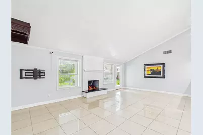 11419 Blackhawk Boulevard, Houston, TX 77089 - Photo 23