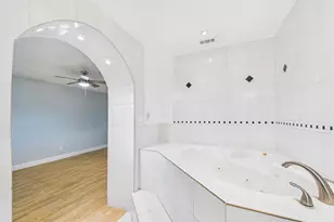 11419 Blackhawk Blvd, Houston, TX 77089 - Photo 31