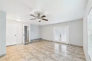 11419 Blackhawk Blvd, Houston, TX 77089 - Photo 43