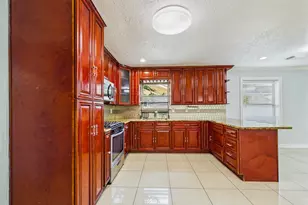 11419 Blackhawk Blvd, Houston, TX 77089 - Photo 11