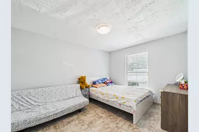 11419 Blackhawk Boulevard, Houston, TX 77089 - Photo 39