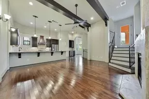 910 Snover St, Houston, TX 77007 - Photo 3
