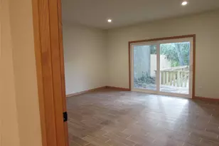 201 Vanderpool Ln, Houston, TX 77024 - Photo 11