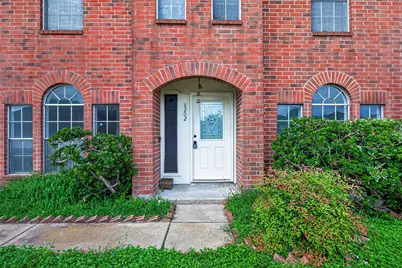 8202 Worthington Dr, Houston, TX 77083 - Photo 3