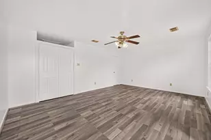 8202 Worthington Dr, Houston, TX 77083 - Photo 29