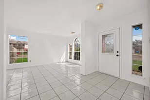 8202 Worthington Dr, Houston, TX 77083 - Photo 5