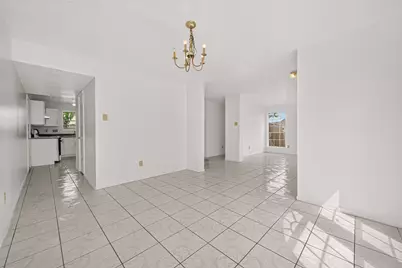8202 Worthington Dr, Houston, TX 77083 - Photo 13