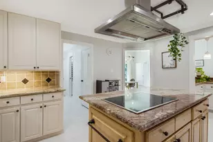 354 Tealwood Dr, Houston, TX 77024 - Photo 19