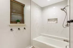 354 Tealwood Dr, Houston, TX 77024 - Photo 37