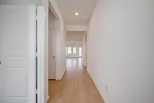 1127 Sugar Dr, Tomball, TX 77375 - Photo 3