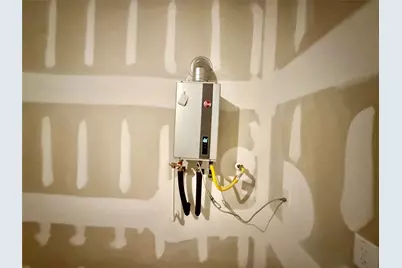 405 Magnolia Street, Richwood, TX 77566 - Photo 17