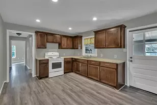 30703 Nichols Sawmill Rd, Magnolia, TX 77355 - Photo 5