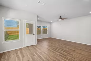 212 W Lewis St, Conroe, TX 77301 - Photo 7