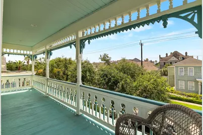 1724 S Ball Street, Galveston, TX 77550 - Photo 23