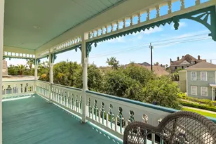 1724 S Ball St, Galveston, TX 77550 - Photo 23