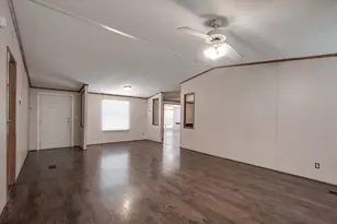 19996 Fm 2090 Rd, Conroe, TX 77306 - Photo 11