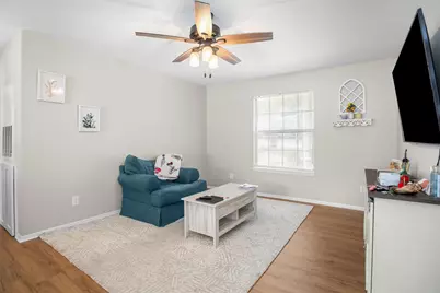 2521 Pearl Street #102, Nacogdoches, TX 75965 - Photo 3