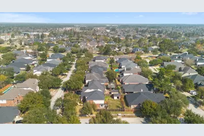 15818 Mossy Shores Court, Houston, TX 77044 - Photo 13