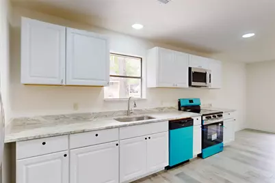 2218 Poplar Park Drive, Houston, TX 77339 - Photo 9