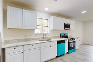 2218 Poplar Park Dr, Houston, TX 77339 - Photo 9