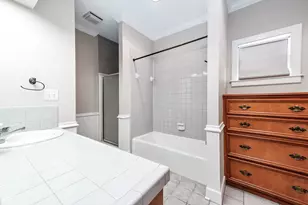 2245 N Austin Ave, Pearland, TX 77581 - Photo 23