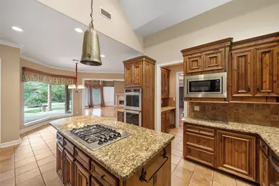 21 Wedgewood Drive W, Montgomery, TX 77356 - Photo 7