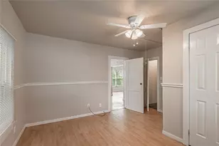 1320 22nd St, Huntsville, TX 77340 - Photo 13