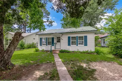 1320 22nd Street, Huntsville, TX 77340 - Photo 1