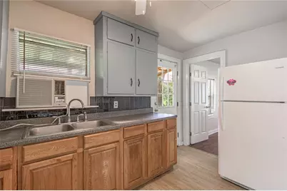 1320 22nd Street, Huntsville, TX 77340 - Photo 11