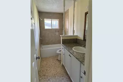 2040 N Highway 36, Brazoria, TX 77422 - Photo 7