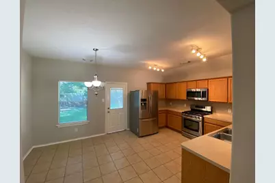 38 W Sage Creek Place, The Woodlands, TX 77382 - Photo 3