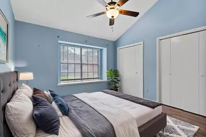 8952 Wilcrest Drive, Houston, TX 77099 - Photo 7