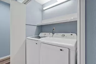 8952 Wilcrest Dr, Houston, TX 77099 - Photo 9