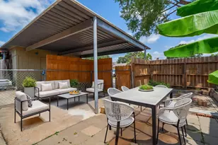 8952 Wilcrest Dr, Houston, TX 77099 - Photo 11