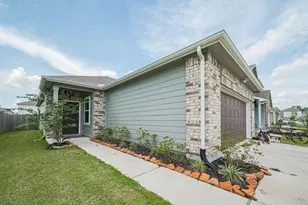 7826 Flowering Lotus Ln, Houston, TX 77016 - Photo 3