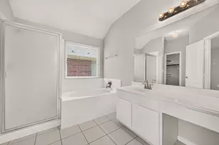 11814 Copperas Creek Dr, Sugar Land, TX 77498 - Photo 19