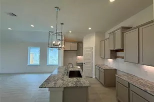 818 Orchard Vale Rd, Rosharon, TX 77583 - Photo 3