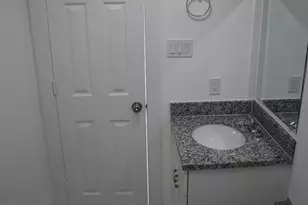 6011 Wedgefield St, Houston, TX 77028 - Photo 9